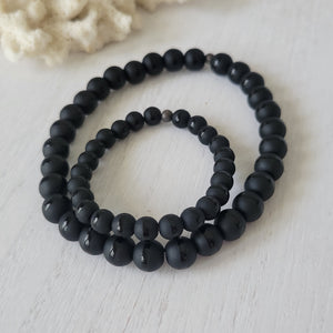 "Black Dapper" Men's Matte Onyx Stone Bead Name Bracelet - Medium 8mm Beads