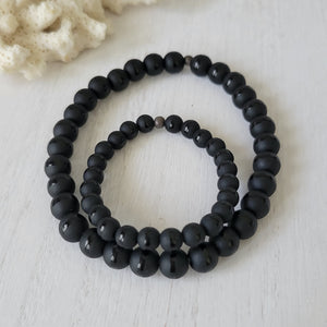 "Black Dapper" Men's Matte Onyx Stone Bead Name Bracelet - Medium 8mm Beads