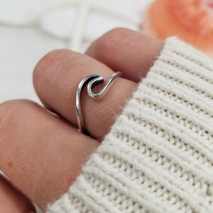 Sterling Silver Dainty Wave Ring - Multiple Sizes