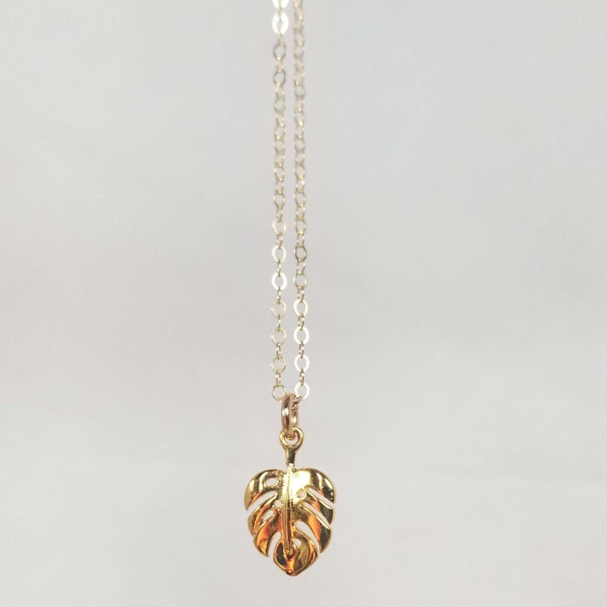 Dainty Palm Leaf Necklace - Gold