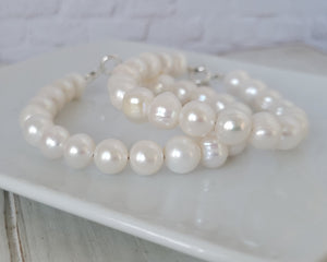 Large Freshwater Pearl Layering Bracelet - 8-10mm