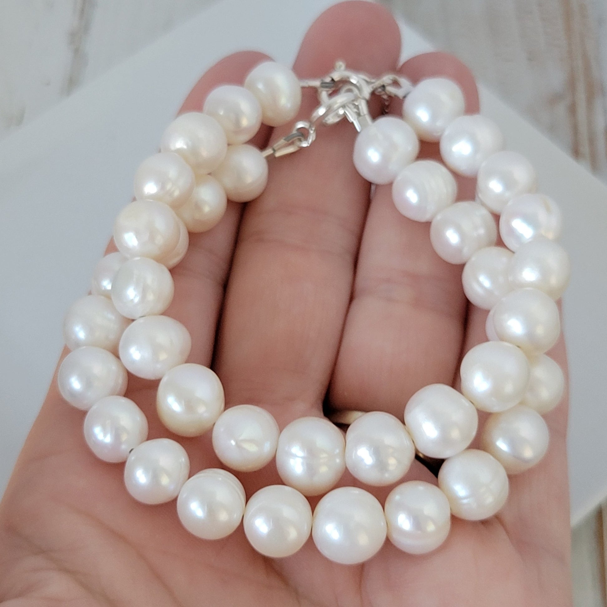 Large Freshwater Pearl Layering Bracelet - 8-10mm