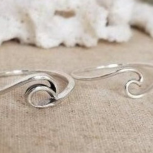 Sterling Silver Dainty Wave Ring - Multiple Sizes